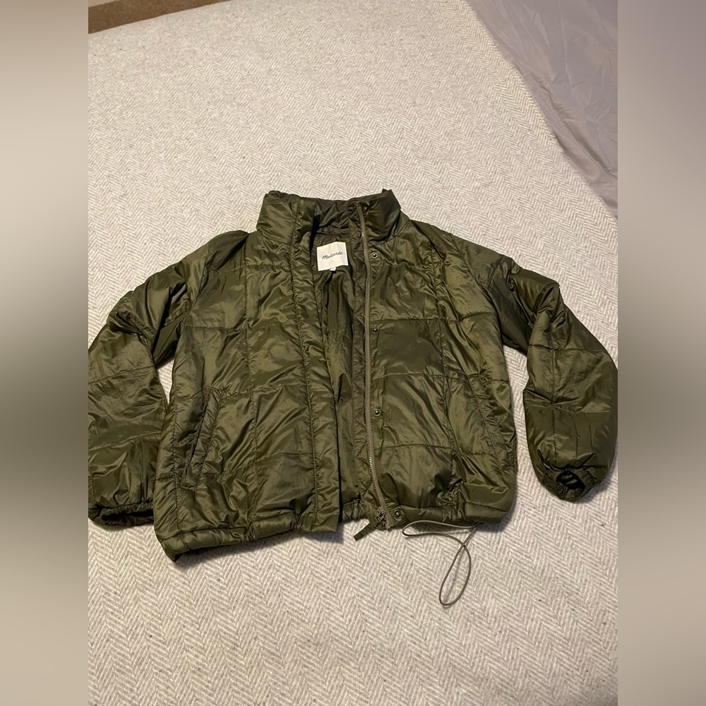 Madewell Travel Jacket in Olive Green - tucks into travel pillow shape